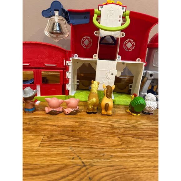 Fisher-Price Little People Farm Toy Playset With Smart Stages Learning Content - Picture 9 of 10